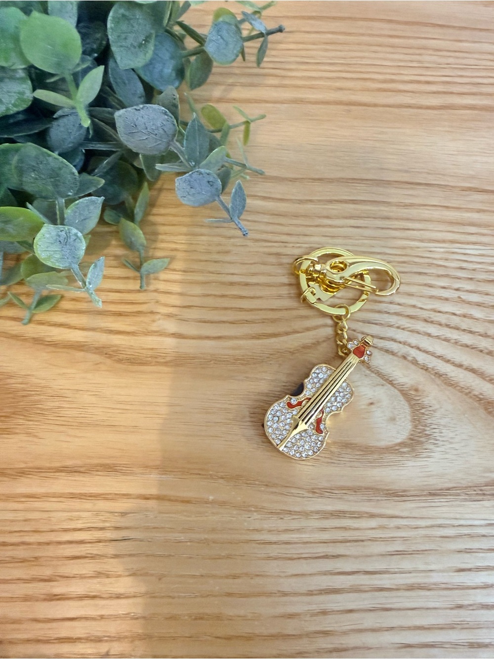 🌿10/$25 • Guitar USB Keychain